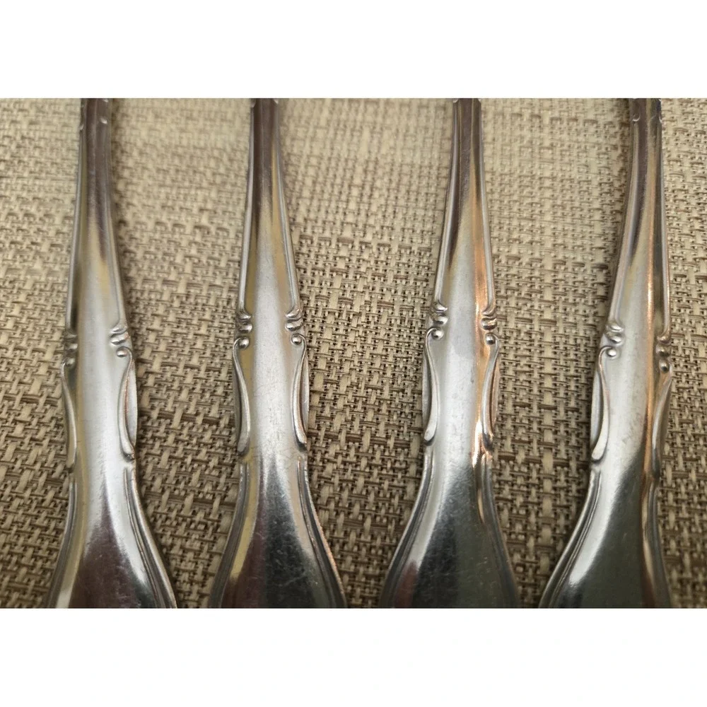 Oneida MELINDA Stainless Silverware Flower Tip‎ Glossy Lot Of 4 Dinner Fork